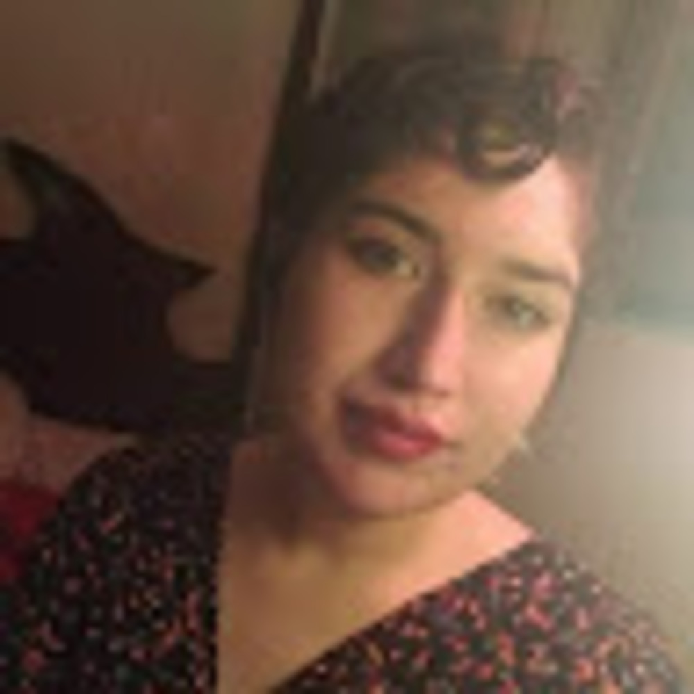 Meet your Posher, Cece